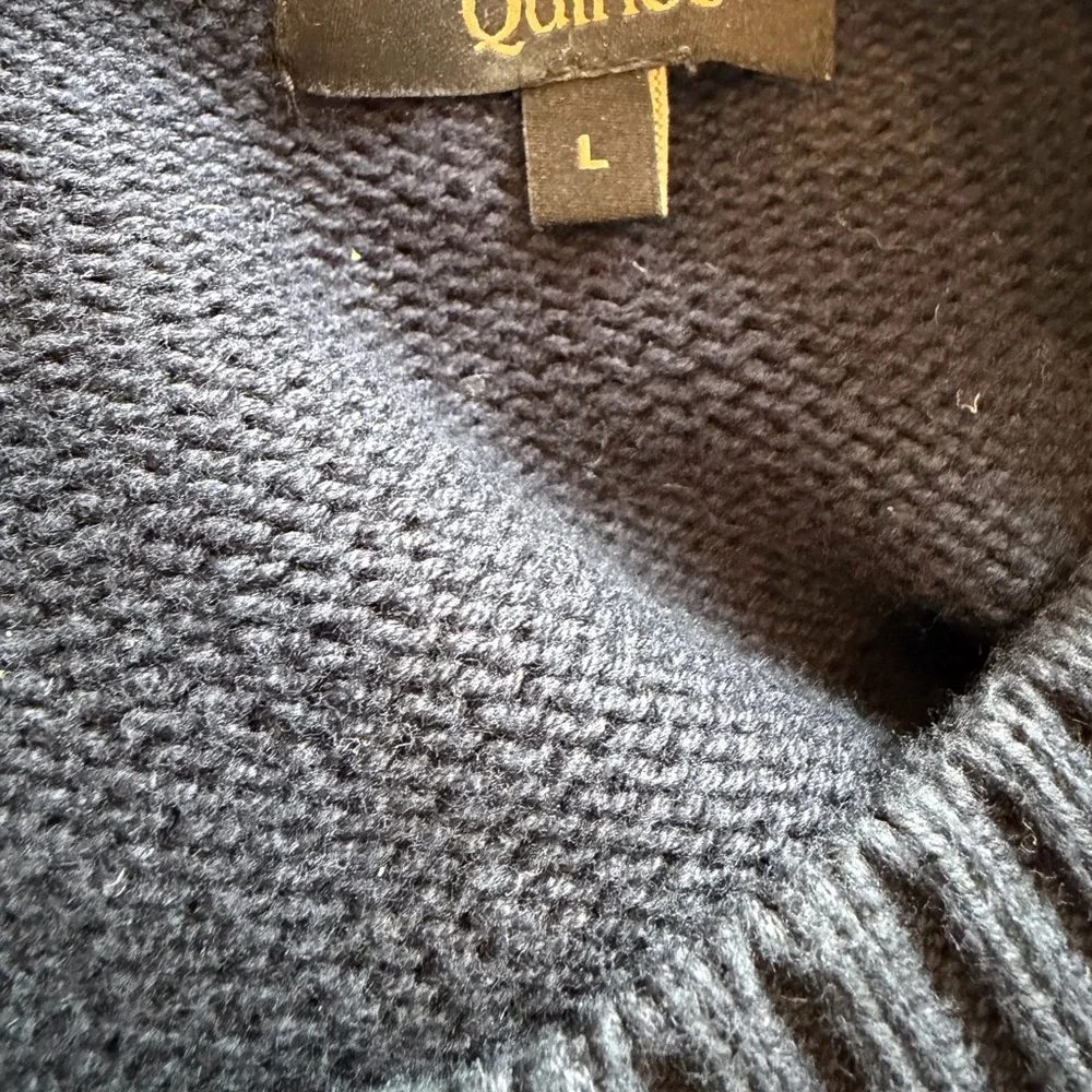 Quince 100% Organic Cotton Boyfriend Crew
Sweater in Navy size Large - Picture 14 of 14